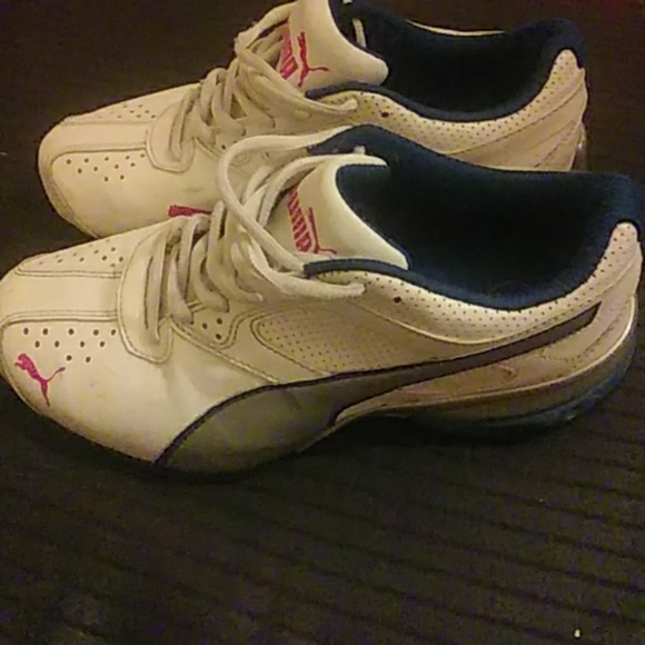 Puma womens running shoes - Picture 2 of 6